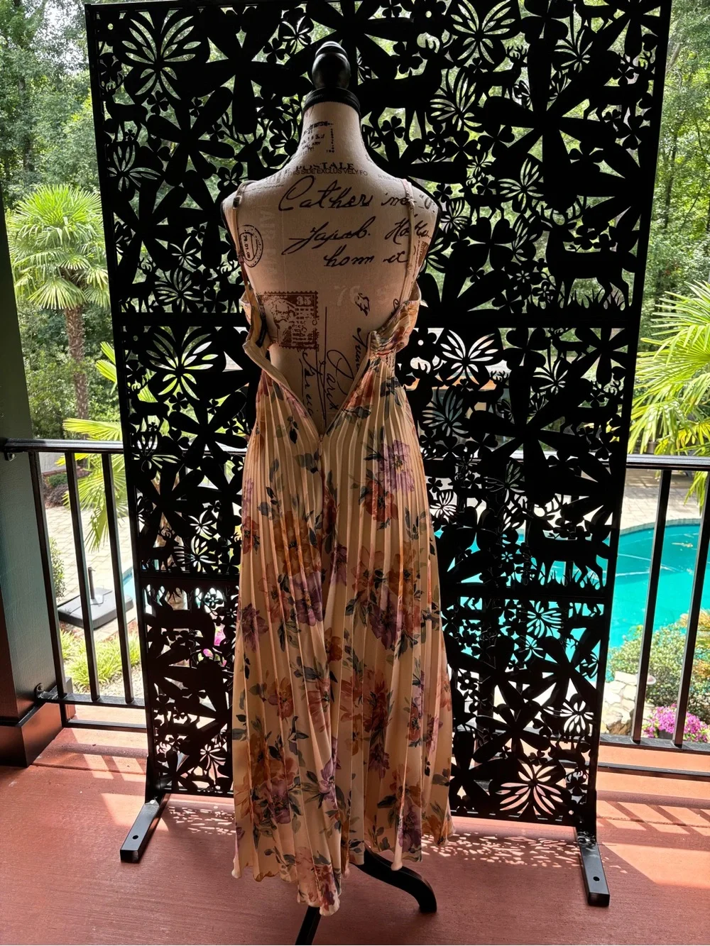 Abercrombie & Fitch Peach Floral Pleated Maxi Dress
